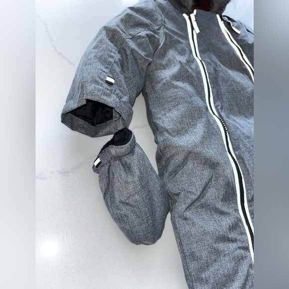 Canadiana Infants' Hooded Snowsuit bundle - Picture 4 of 12